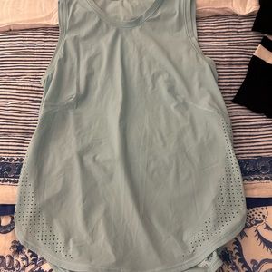 Lululemon Athletica High Neck Split Hem Run Tank Size 2 blue